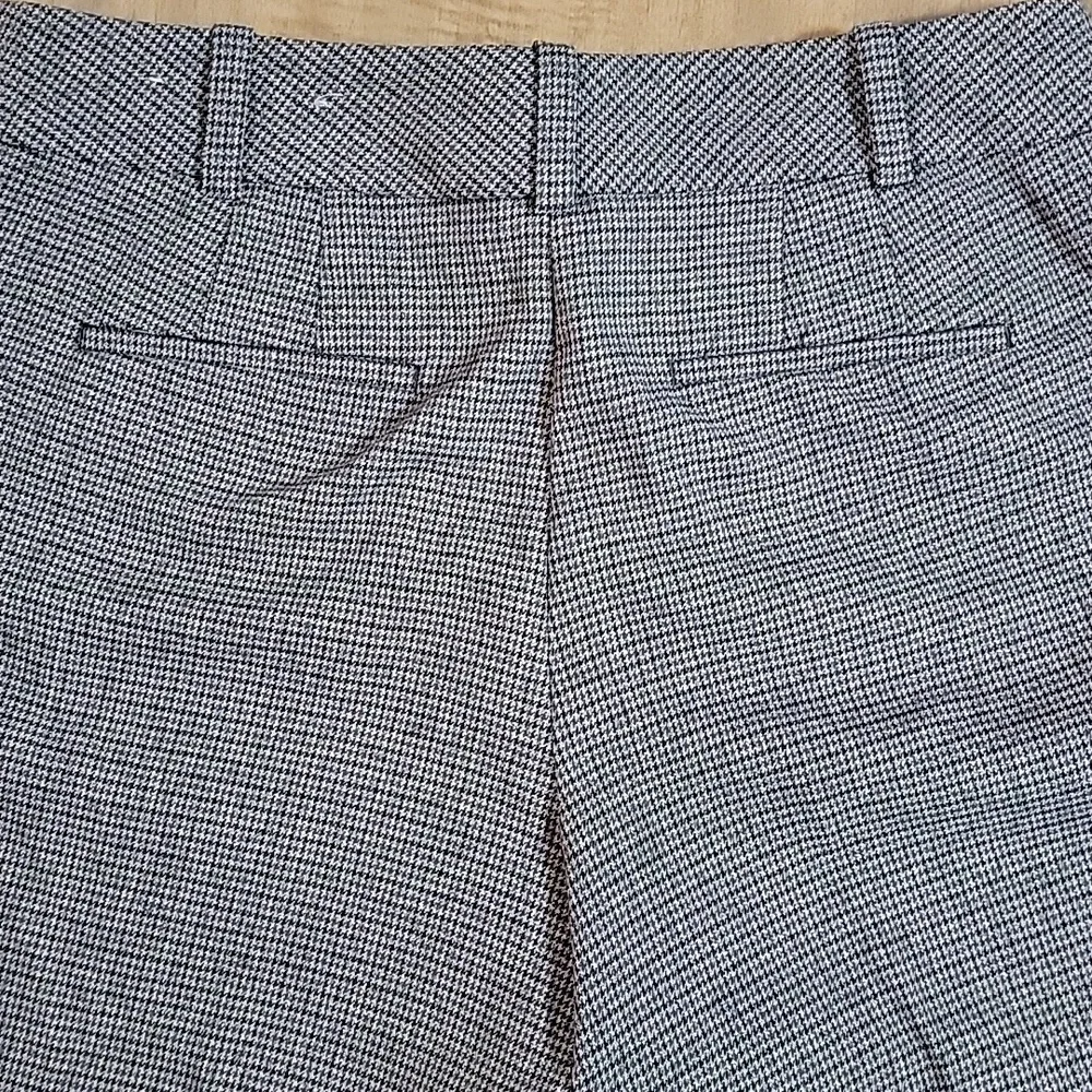 Women's Ann Taylor Signature Pants in Houndstooth, Brown, Size 6P, Pre-owned - Picture 4 of 8